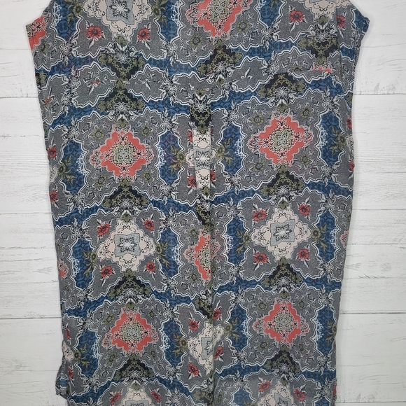 Banana Republic Tunic Top. Size Medium - Picture 3 of 7